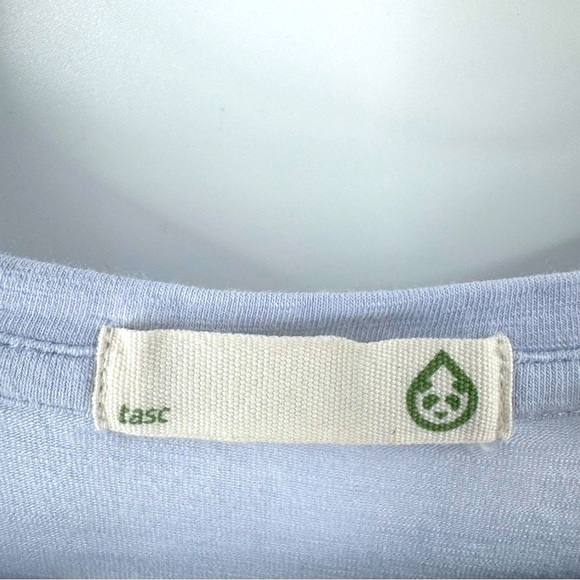 Tasc Lavender Relaxed Short Sleeve lightweight Athletic Tee - Picture 6 of 8